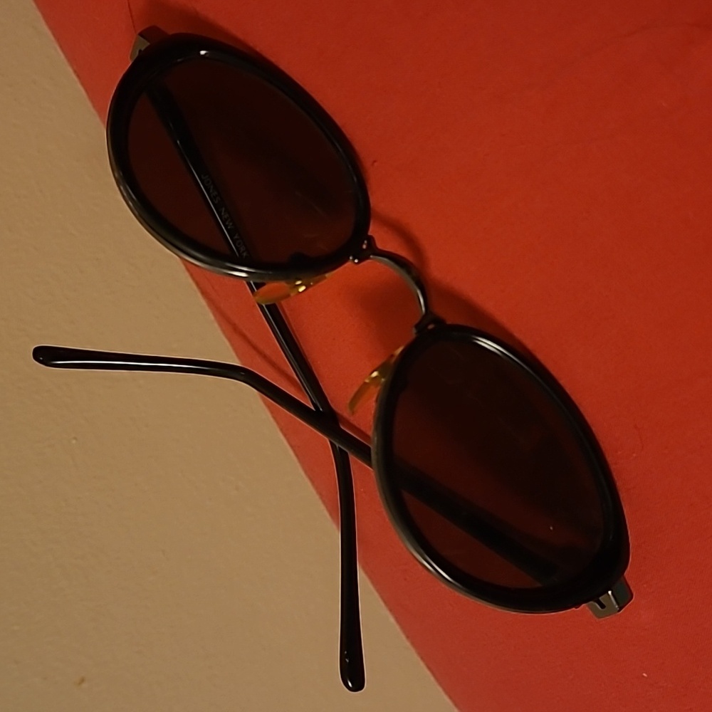 Jones New York Black Sunglasses Classic Design